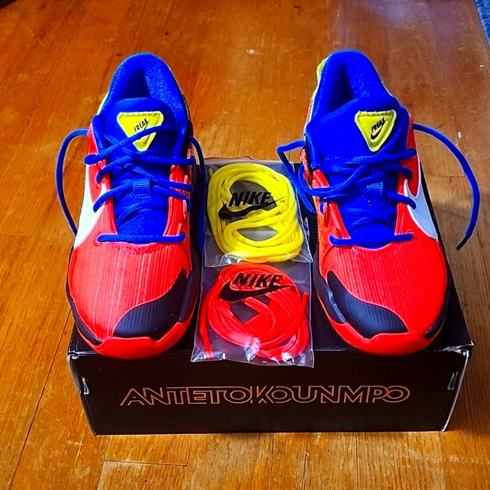 Nike Freak 2 size 12 C